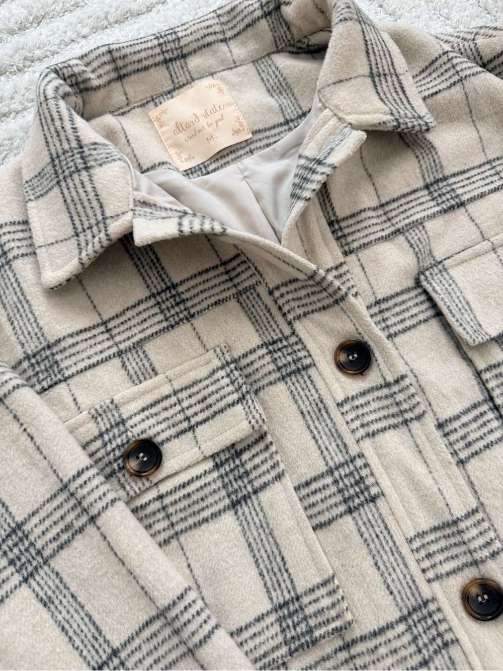 Like New - Alter’d State Women’s Oversized Cream Plaid Button Up Shacket - Med - Picture 2 of 3